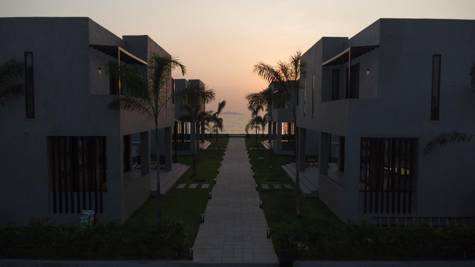 Araya Beach Casas Батангас Экстерьер фото