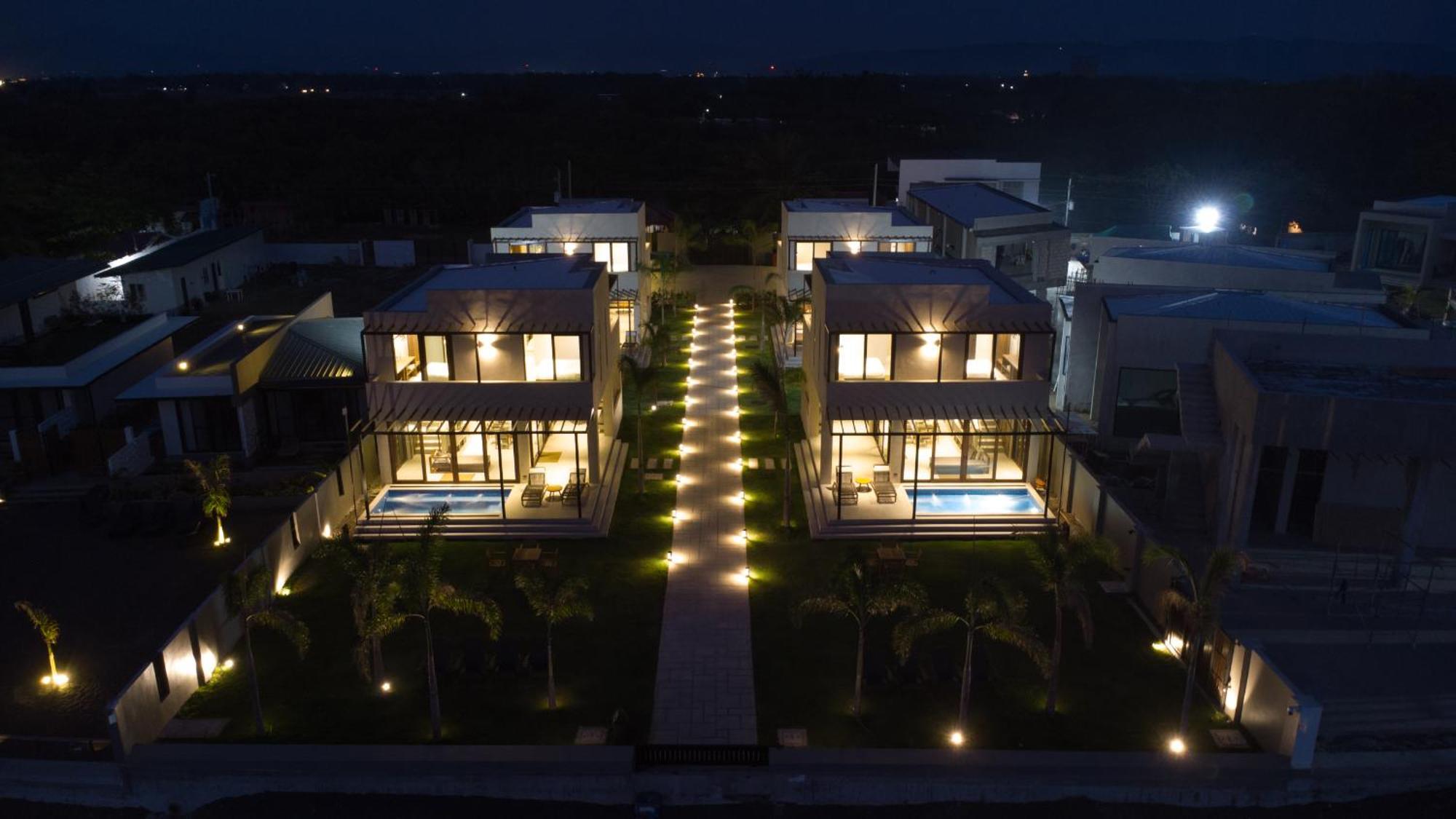 Araya Beach Casas Батангас Экстерьер фото