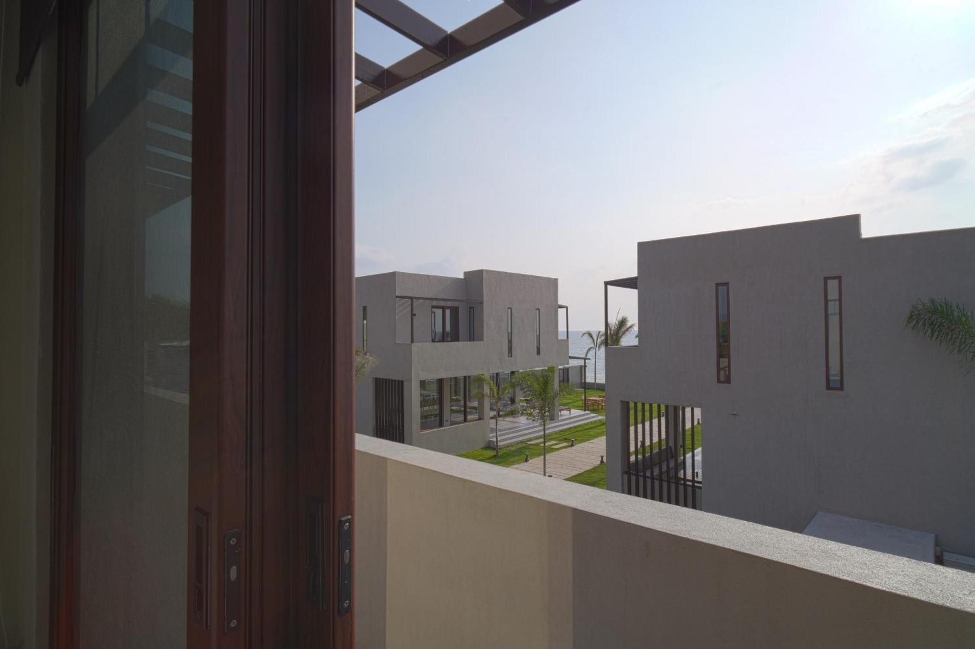 Araya Beach Casas Батангас Экстерьер фото